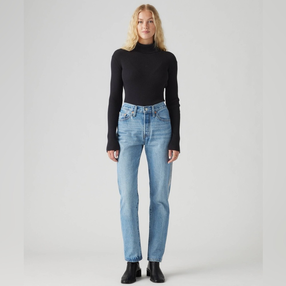 Levi's Premium 501 Jeans, Size 27 in medium Wash blue